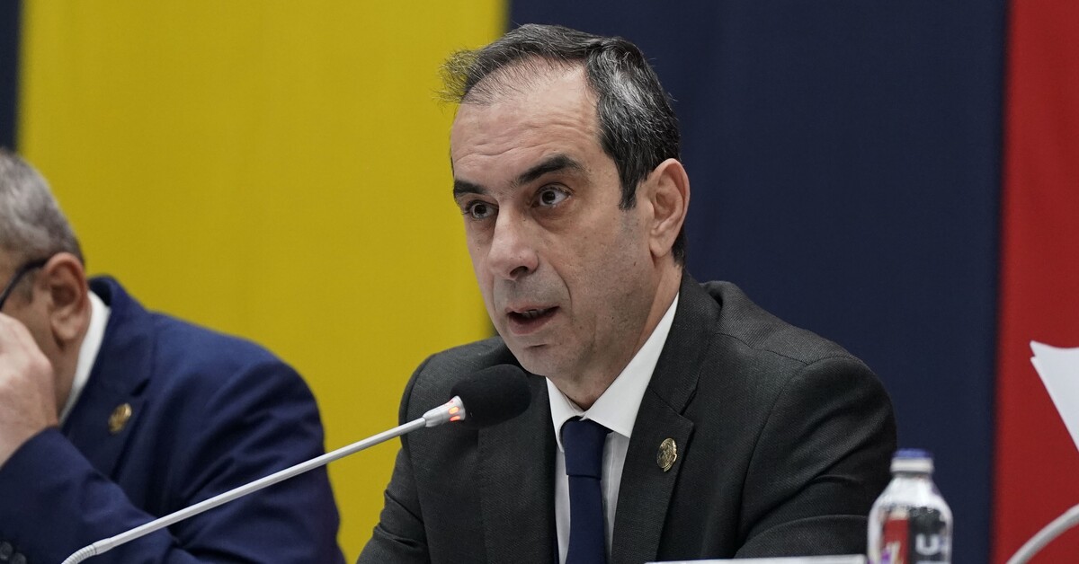 Mosturoğlu’ndan birlik beraberlik çağrısı