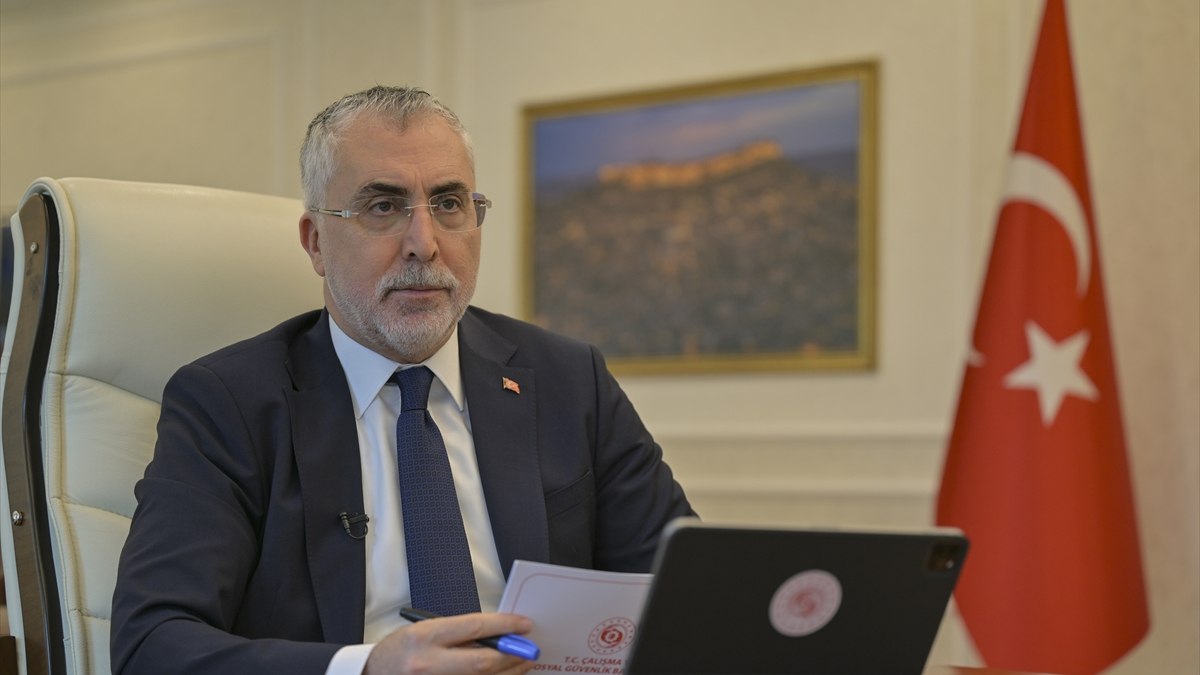 Vedat Işıkhan: SMA hastalığında kullanılan bir ilaç daha SGK listesine giriyor